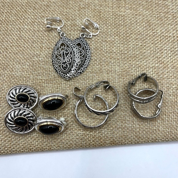 Earring Lot 5 Pair Earrings Clip on clasps assorted styles Silvertone clasp ♥️ - Picture 2 of 5